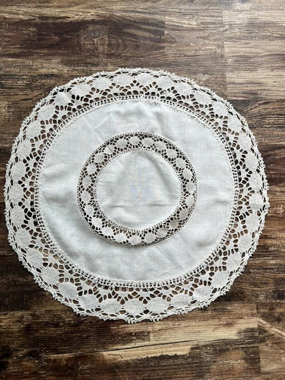 Vintage Linen Doily, Hand Crocheted Lace Centerpiece, 22 Inch Round Table Topper